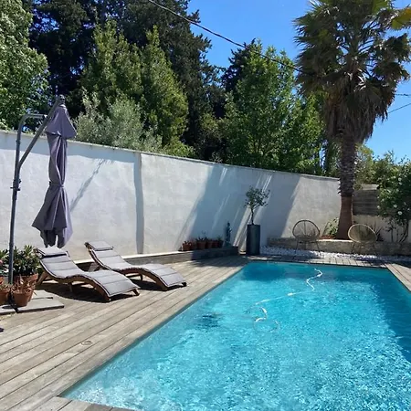 Mas Lafleur Bed & Breakfast 3*