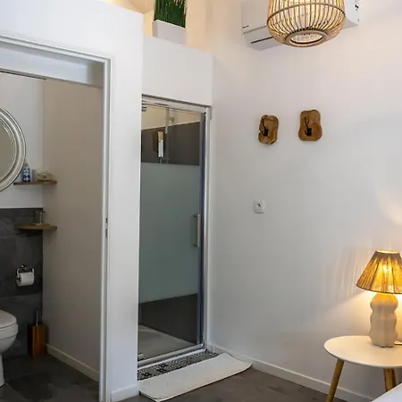 Mas Lafleur Bed & Breakfast 3*
